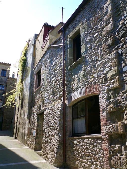 Baix Emporda. Increible Casa En Pueblo Medieval Cruïlles Kültér fotó