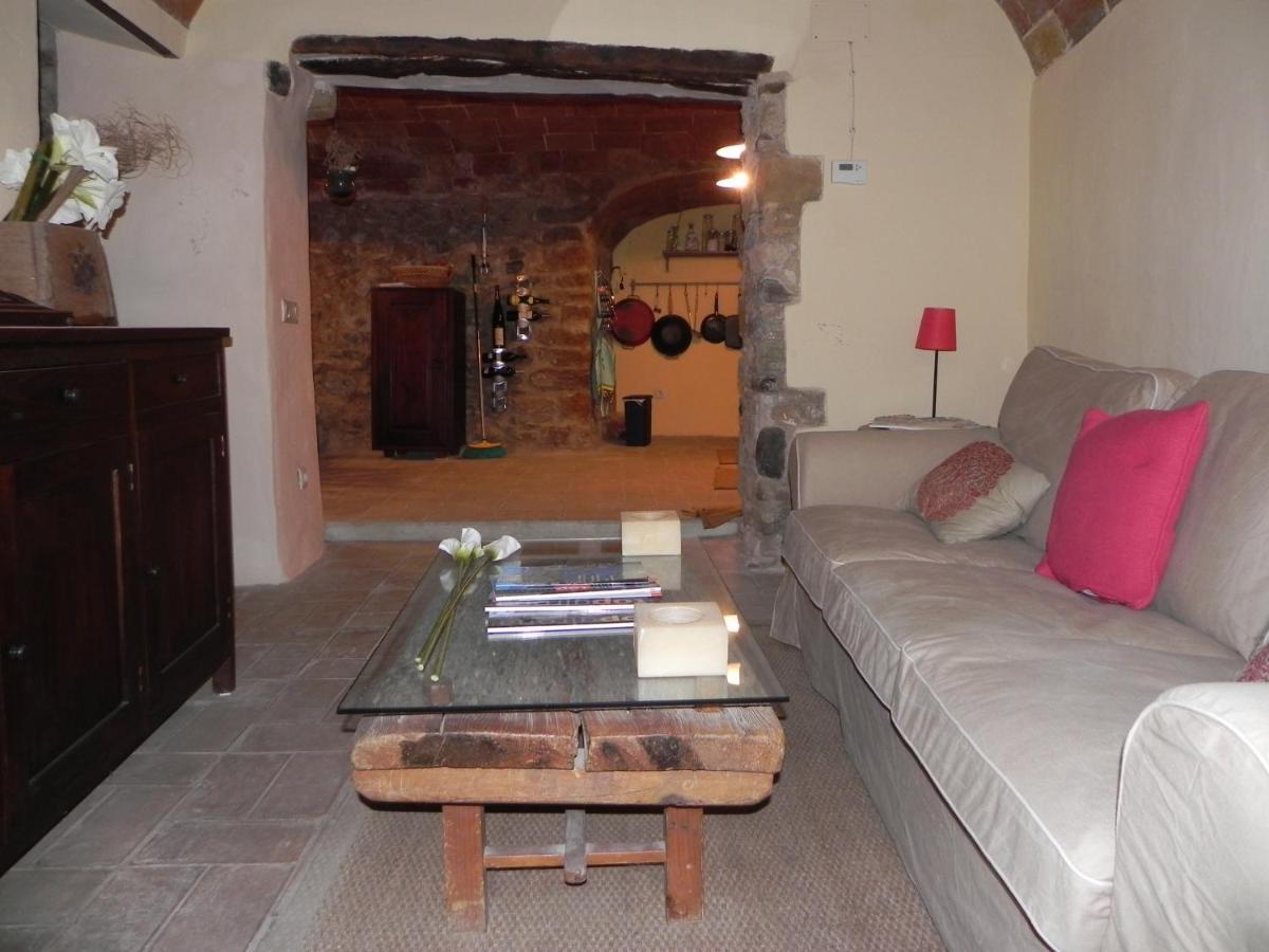 Baix Emporda. Increible Casa En Pueblo Medieval Cruïlles Kültér fotó